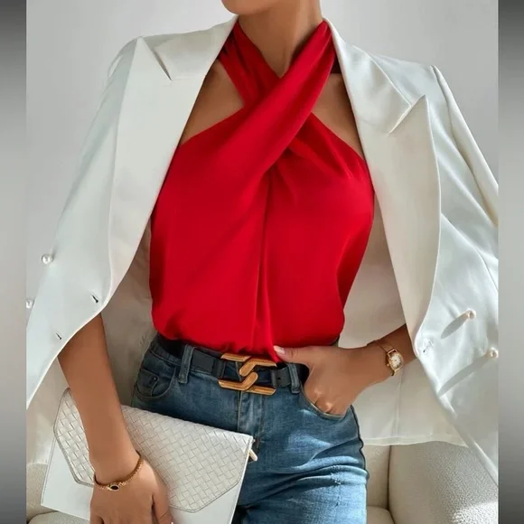 Red twist front halter top - Picture 5 of 6